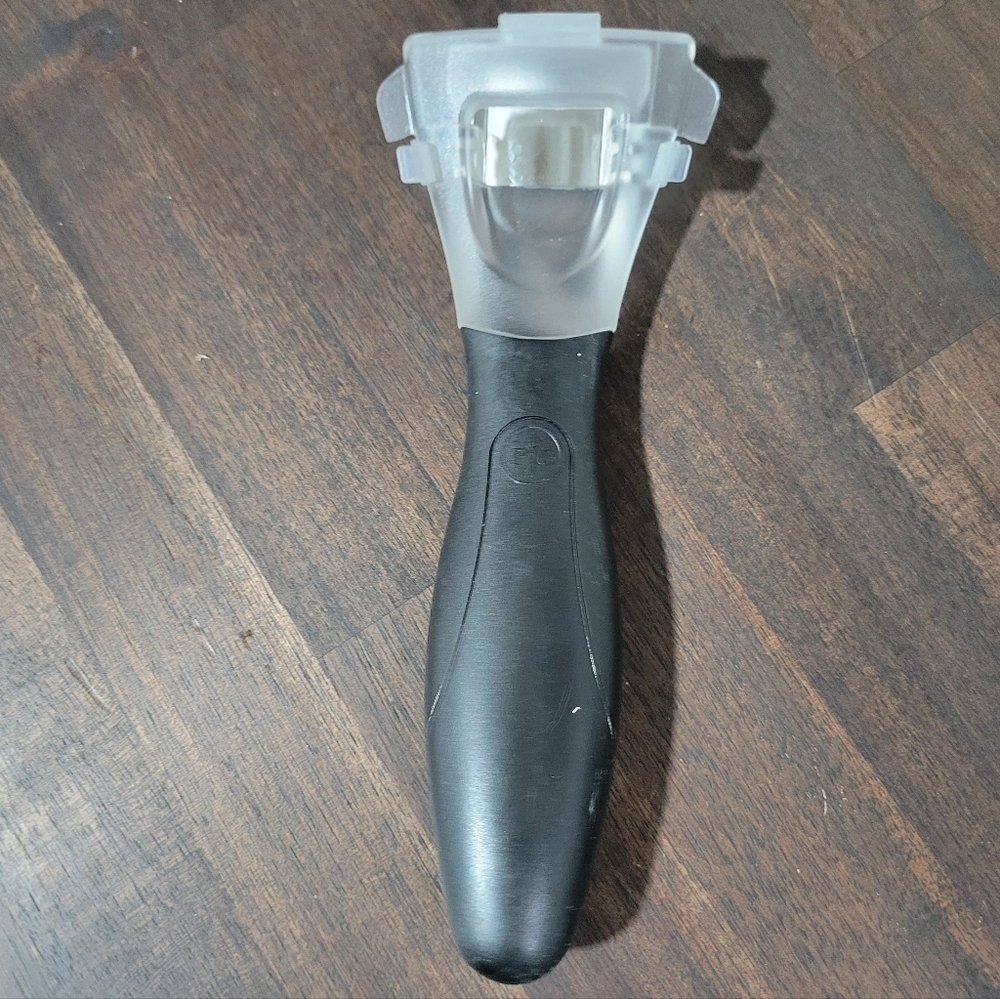 Pampered Chef Kernel Cutter